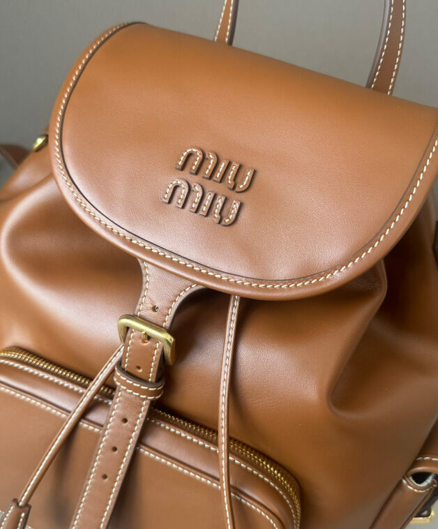 Miumiu Leather Backpack 5BZ042